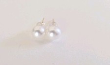 Weisse Runde Perlen  Ohrstecker  wunderschön 18 KARAT Gold