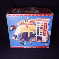 Komplette Garage Fisher Price, Nr. 930 Vintage-Spielzeug, Figuren....