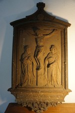 Altes Eisen Figur Relief