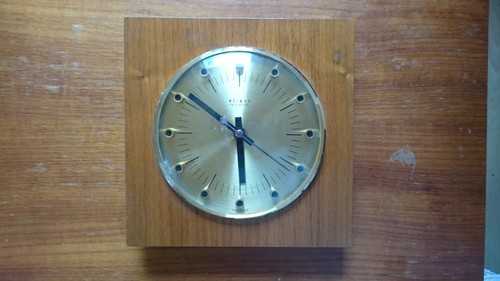 Wanduhr ddr 80er weimar quartz - wanduhr,