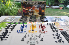 Starquest MB-Basisspiel-100% Vollständig-Unbemalt-Nichts geklebt -Tolles Spiel !