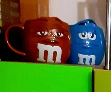 3-er Set XL-Jumbo Tassen M&Ms +Decke NEU Sammeltassen Original London Braun+Blau