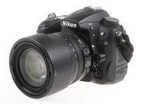 NIKON D7000 mit AF-S DX 18-105mm f/3,5-5,6 VR kit plus extra 50 mm lens