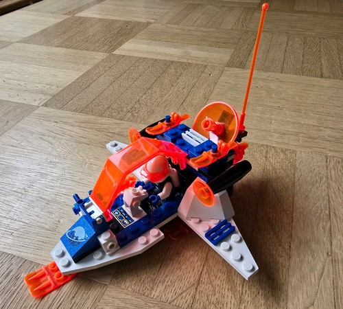 Lego space 6879 - space, baron