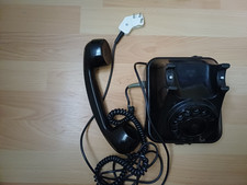 Altes Telefon mit Wählscheibe