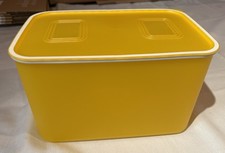 Tupperware _ Quadro  4,6L gelb