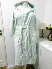 Samtiger, weicher Designer Bademantel Morgenmantel mit 3D Rosen Mint Gr . 40 /42