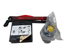 Mercedes SLK R170 MOPF / Bordwerkzeug Warndreieck elektr Luftpumpe A0005830702