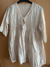 Damen Tunika mit Lochstickerei