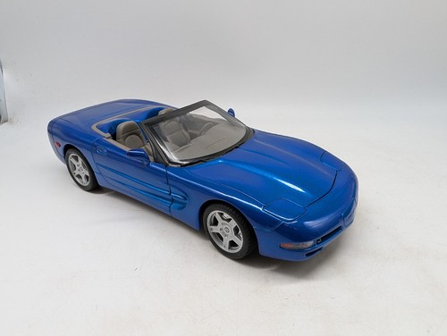 Welly chevrolet corvette - 1:18,