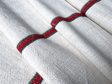 Ballen handgewebtes altes Fischgrät Leinen 278/53cm , rot/grüner  Mittelstreifen