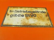 altes originales Schild Blechschild Betriebsgelände StVo Deko Werkstatt Garage