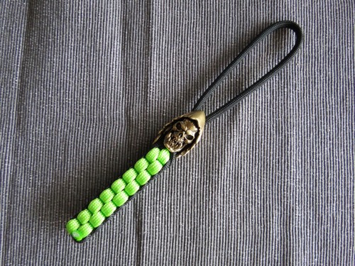 Paracord lanyard anhänger - /,