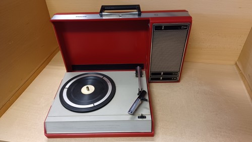 Philips gf403 vintage suitcase - vintage,