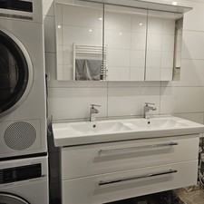 Badezimmermöbel  