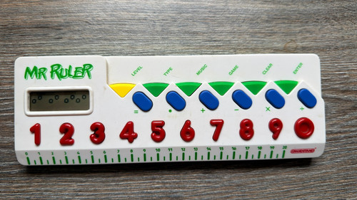 Tribüne builders ruler - iq,