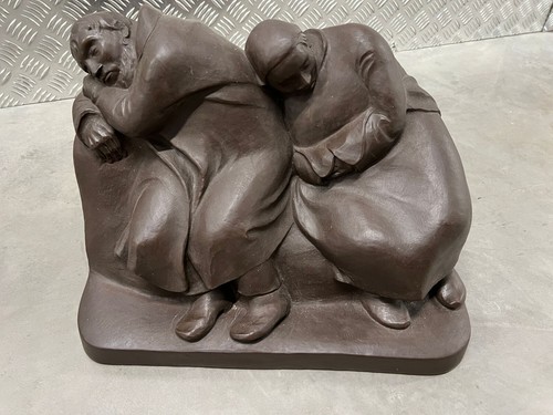 Bronzefigur schlafendes - -,