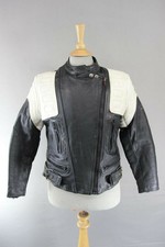 KLASSISCHE VINTAGE BLACK &