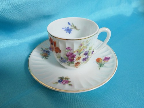 Mokkatasse mit untertasse - mokkatasse,