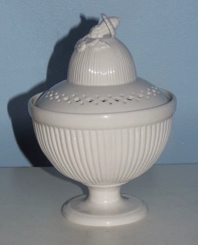 Wedgwood cremeware potpourri - cremeware,