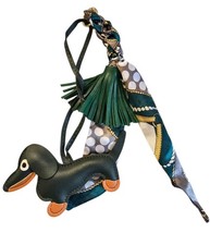 Schlüsselanhänger,  Taschenbaumler, Taschencharmes ,Dackel, Hund, Grün Mit Tuch 