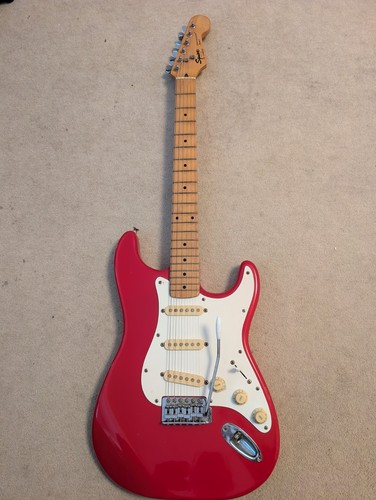 Squier fender stratocaster - squier, by