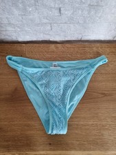 Cencored New Yorker Bikini