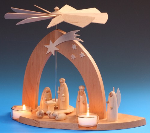 Pyramide christi geburt mit - christi,