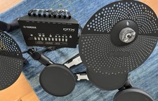Yamaha DTX402K Compact E-Drum Set (Authentische, hochwertige Drum Sounds)