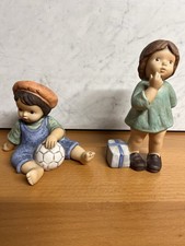 2 Goebel - Figuren Nina +