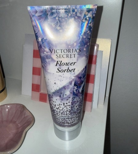 Victoria secret bodylotion - victoria’s,