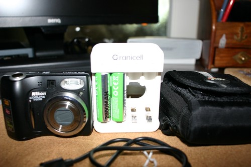 Nikon coolpix 7600