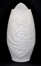 Monumental Meissen Weiss