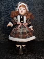 Porzellan Puppe Tracht Wimpern