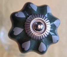 Türknauf 3 Stück Keramik Kürbis Dekor grün Herz Möbelknopf Schrankgriff