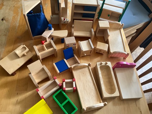 Puppenhausmöbel,Holz,Konvolut