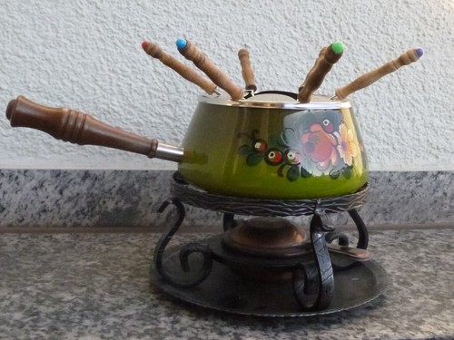 Fondue topf grün blumen - fondue,