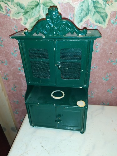 Alter metall blech schrank - alter,