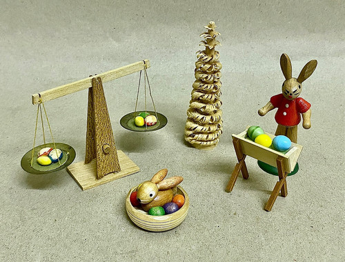Alt osterhase mit osternest - osternest, /