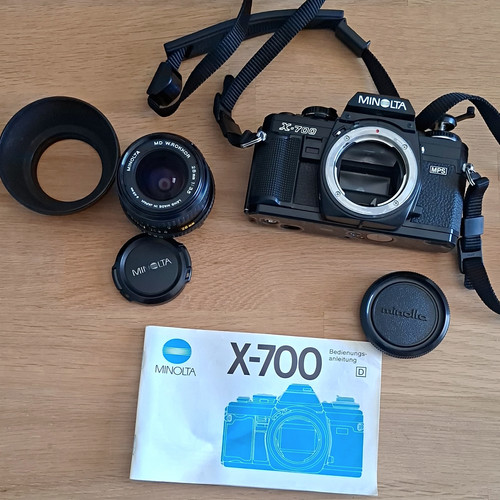 Minolta 700 mps - minolta, x-700