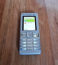 Sony Ericsson K770i in