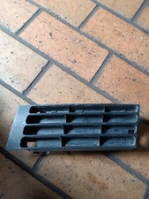 Orig. Audi A4 B5 8D Lüftungsgitter Abdeckung Stoßfänger vorne links 8D0807345AB