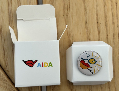 Aida fanartikel jahres - aida, pin