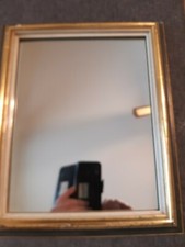 Spiegel schwerer Kristallspiegel im Burger Edelholzrahmen mit Gelbgold gerahmt.