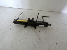 Wagenheber Toyota Avensis T25 Kombi BJ 2004 09111-05010