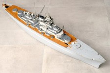 Schlachtschiff Bismarck ++ 124cm lang ++ RC Schiff ++ Kunststoff / Holz ++ unsch