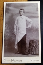 Junge mit Schürze - Handwerker ? Schlachter ? CDV Otto Werner Riesa