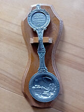 DEKORATION Frieling Zinn Carl Spitzweg Der arme Poet Holz massiv Eiche 19 -22 cm