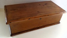 große bäuerliche Schatulle Biedermeier  schönes Eingerichte Weichholz