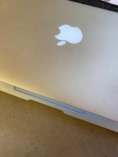 Apple MacBook Air 11 Zoll (Intel Core i5 1,7GHz, 4GB RAM)